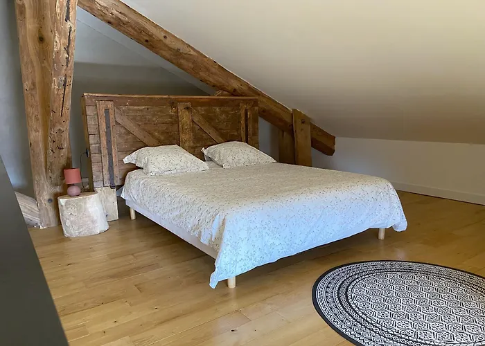 Manoir Du Marquis De Montcalm Bed & Breakfast